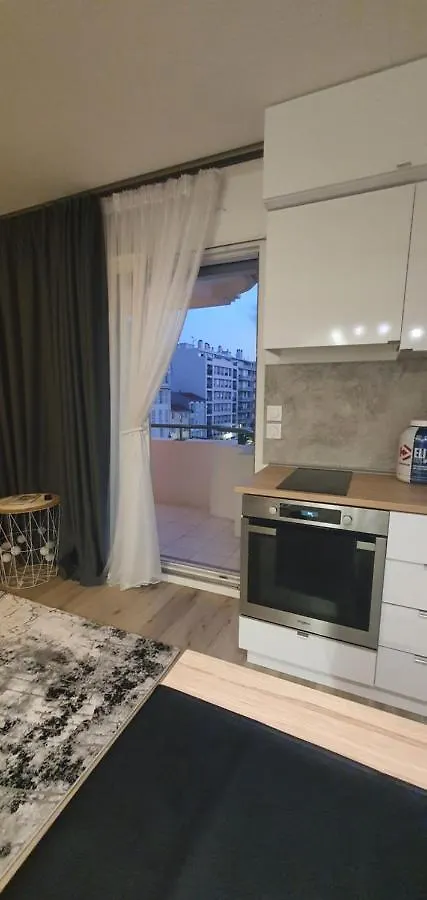 Lejlighed Lovely 1 Bedroom Vacation Home With Free Parking. Nice Frankrig